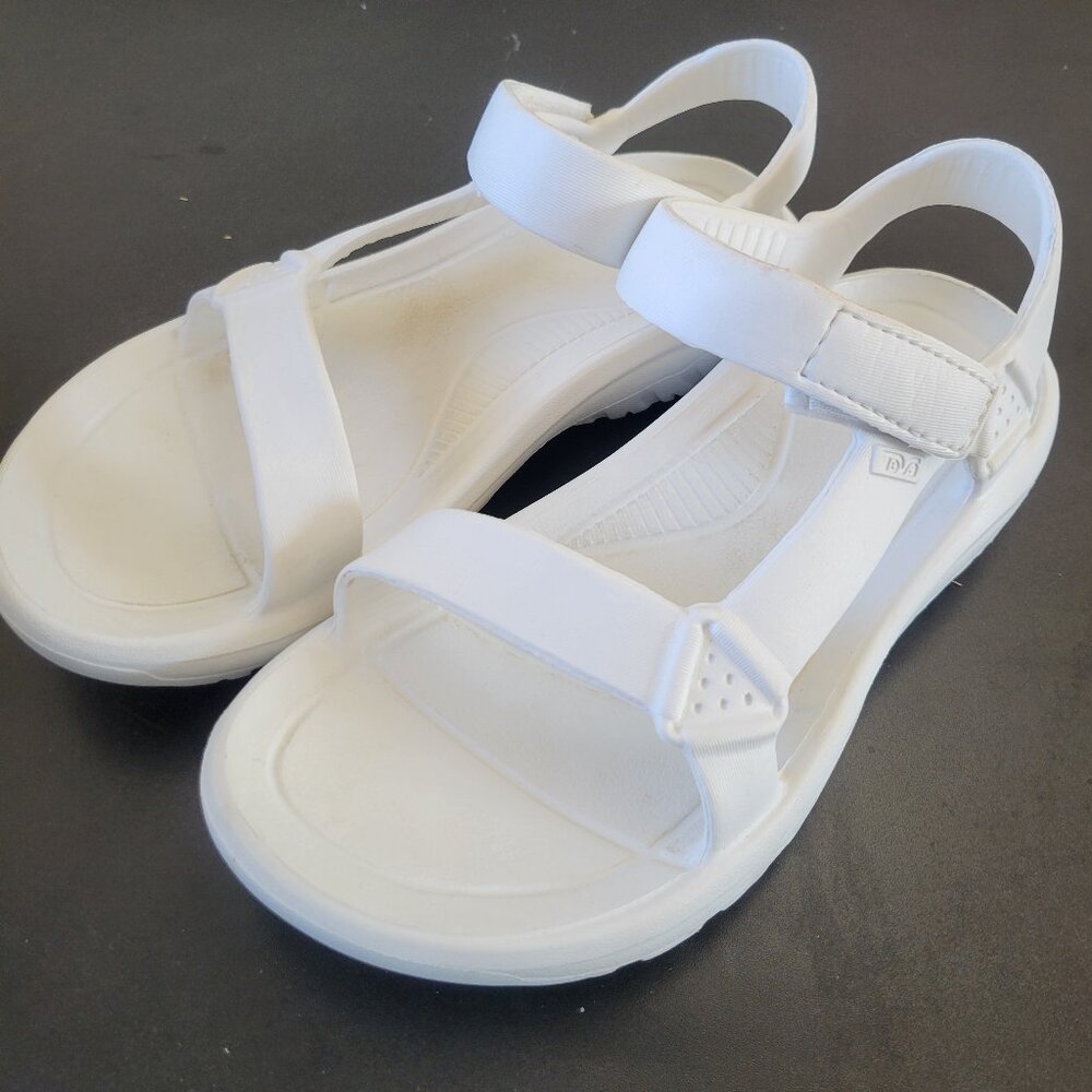Teva Women's White Hurricane Drift Outdoor Original Athletic Sandal Size 8 White